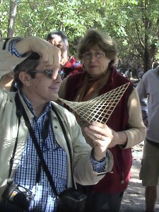 Ing Saleme -Arq Donato:.  Un paraboloide en bambú ! que construimos con estos dos Eco profesionales.